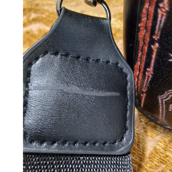 👉LAST CHANCE‼️ Halloween Ready "Keep Kreepy" Skeleton Crossbody Pouch - Picture 12 of 14